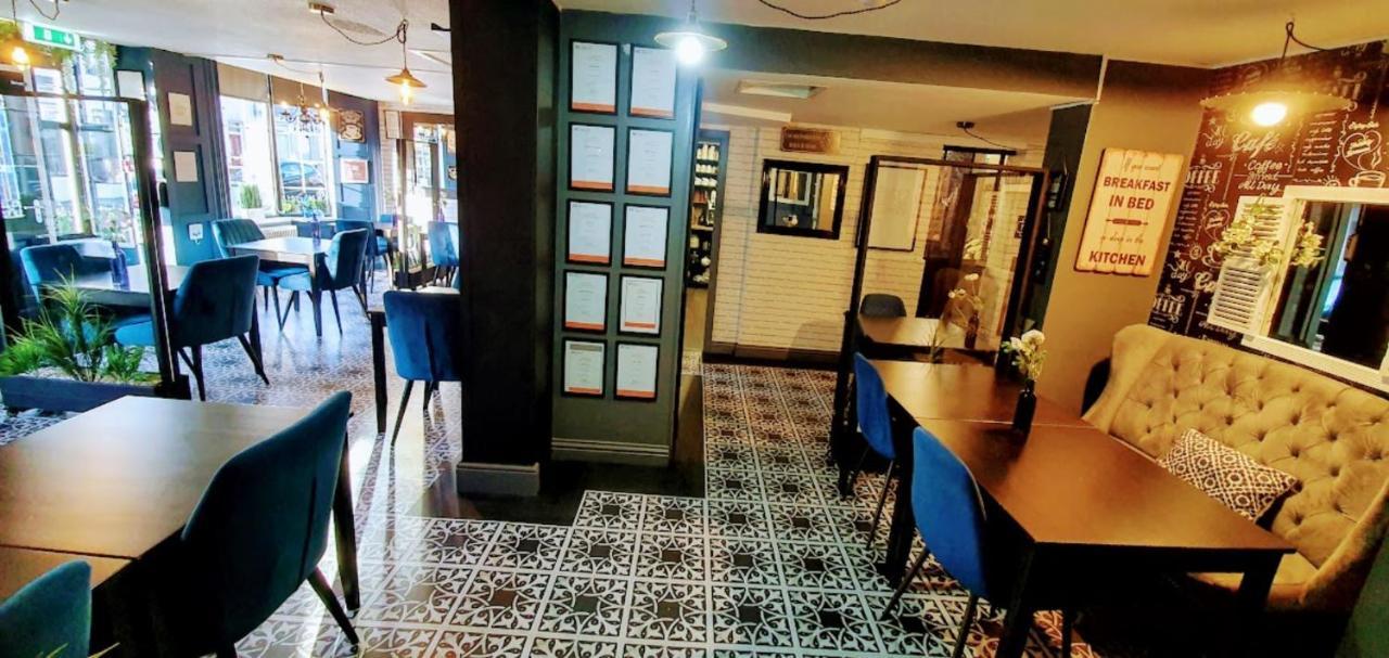 לינה וארוחת בוקר סאות' שילדס The Clifton מראה חיצוני תמונה
