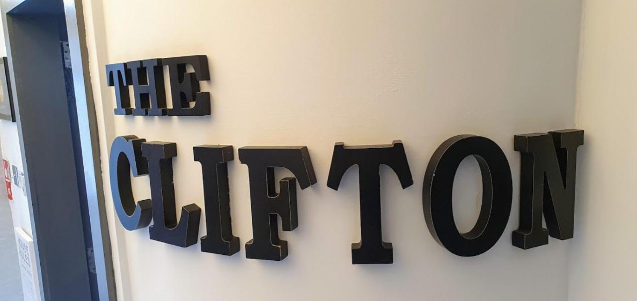 לינה וארוחת בוקר סאות' שילדס The Clifton מראה חיצוני תמונה